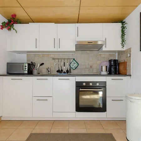 Lieschen Fuer 3 Personen Und Eigener Terrasse Feriehus Ostseebad Kühlungsborn