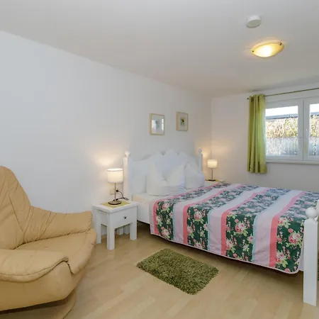 Appartement Lieschen Fuer 3 Personen Und Eigener Terrasse *